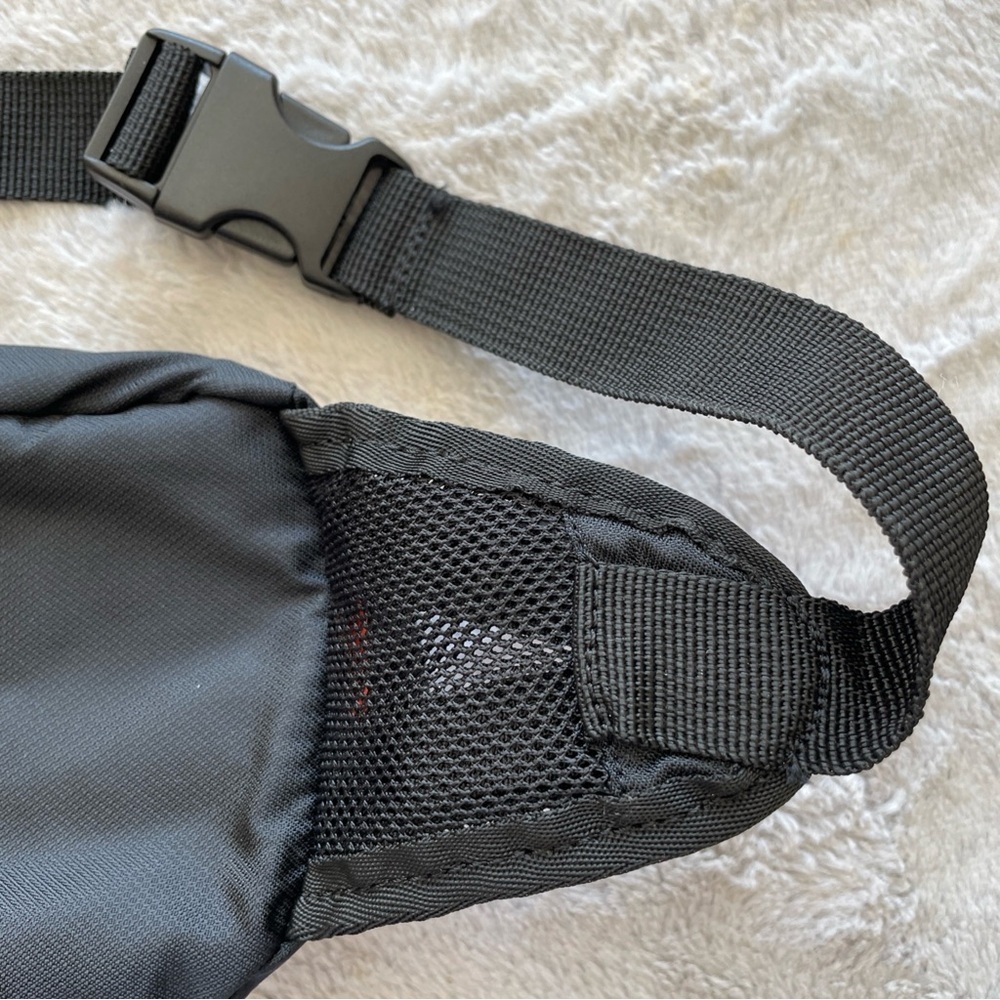 Merrell Black Waist Bag adjustable - Picture 5 of 7